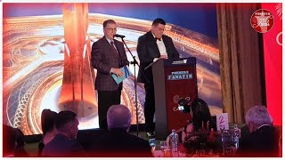 Valeriu Argaseala a recitat poezii emotionante la Super Gala Fanatik 2024! „Balada porcului!”