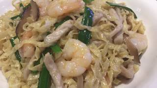 潮州炒麵 Fried noodles with pork shreds and shrimps