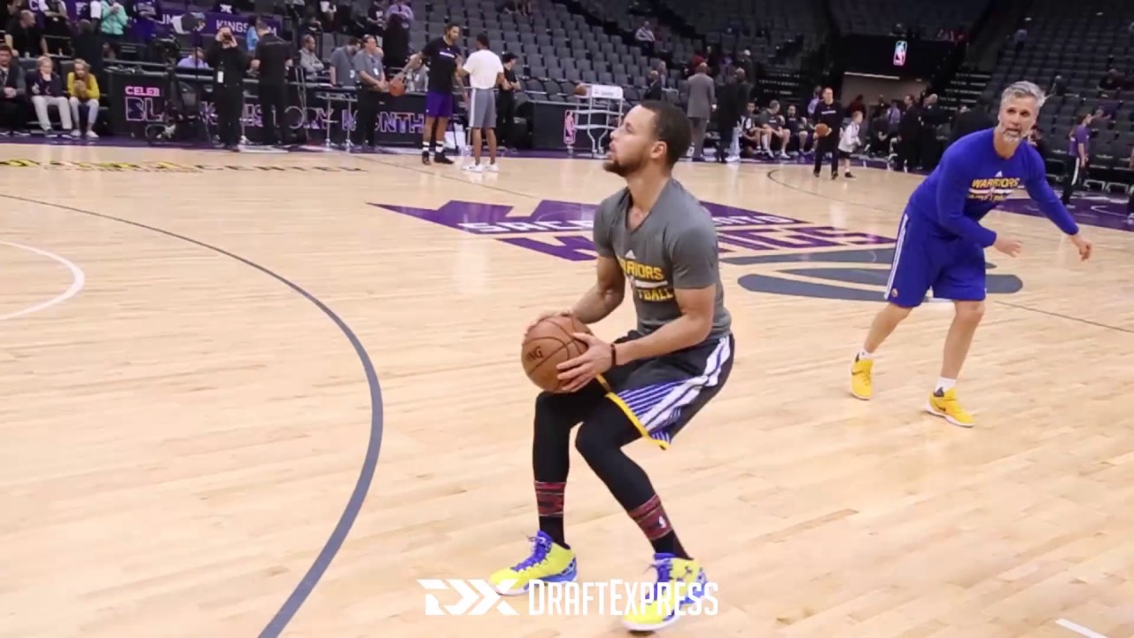 Steph Curry Pre-Game Workout Routine Vs Sacramento - YouTube