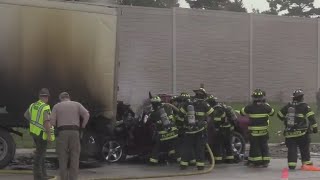 Pickup truck catches fire in crash on I-88 in Chicago suburbs