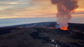 December 4, 2022 — Aerial Views of Mauna Loa Fissure 3 Erupting