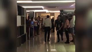 Recibimiento de Luis Suárez en hotel de concentración tras eliminación de Uruguay - Blu Radio