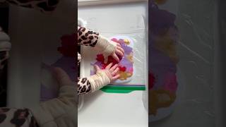 Mess-free painting activity for babies 🎨