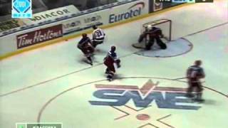 Anton Volchenkov #13 (С) @ WJC 2002 Final vs. Canada