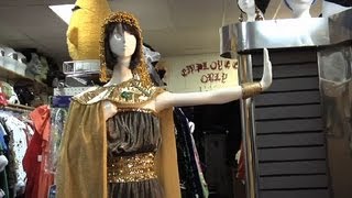 Easy Cleopatra Costume : Homemade Halloween Costume Ideas