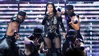 Nicki Minaj: 'No Frauds, Light My Body Up, Swalla, Regret In Your Tears' (Live Performance on BBMAs)