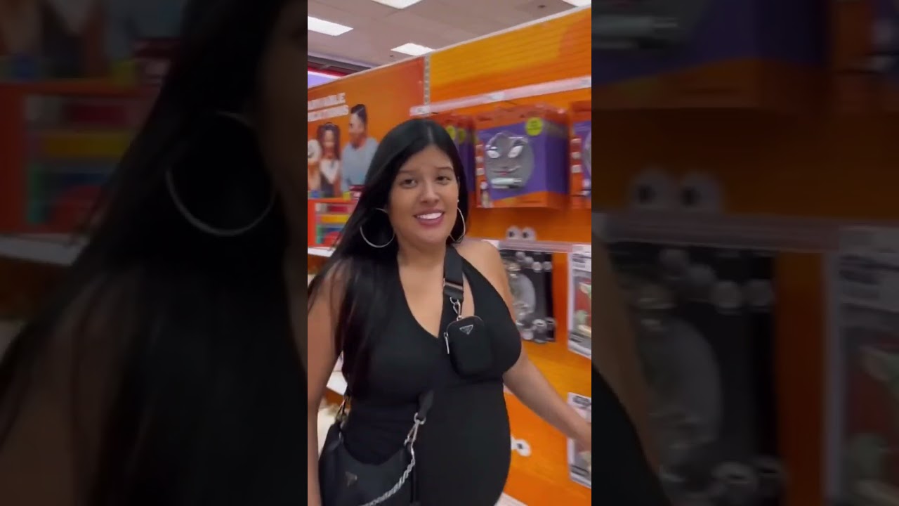 I CAN’T TAKE HER NO WHERE! ππ
#shorts