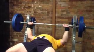 Tim O'Shea bench press 107.5kgx14