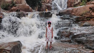 Holiday at beautiful waterfall, Similipal(ଶିମିଳିପାଳ ର ଏକ ମନରୋମ ଜଳପ୍ରପାତ)