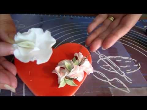 Easy Fondant Rose Tutorial Tikkido Com Now If You Don 39 T Have A Rose Cutter It S Not The End Of World Just Cut Off Small Evenly Sized Pieces Fondant And Roll Them Into Tiny