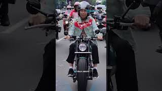 Rocky Gerung Bandingkan Prabowo Blusukan ke Tokoh Buku dengan Jokowi Konvoi Motor di Solo