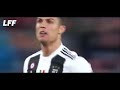 cristiano Ronaldo CR7, ses meilleurs buts. C'est un génie , il dribble , court , et frappe fort.