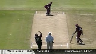 Shane Bond magical fast bowling vs Chris Gayle & Wavell Hinds | Amazing opening spell