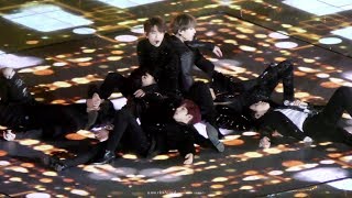 [fancam]171225 SBS 가요대전 아가새 응원소리 최고  YouAre 🐥👍🏻💚GOT7 마크(MARK)focus