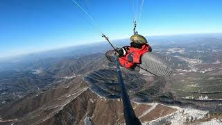 제키패러글라이딩 (JK Paragliding) 깨끗한 파란 하늘에서 올만의 겨울 비행 2024년1월13일 유명산비행 춥긴 한데 예쁜 뷰~