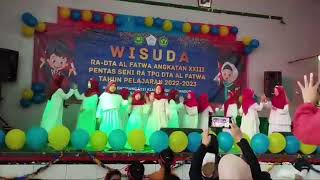 Anggunnya penampilan santri putri DTA AL FATWA || WISUDA RA & DTA AL FATWA