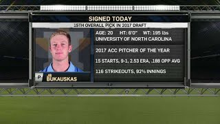 HOU@TOR: Astros sign first round pick Bukauskas