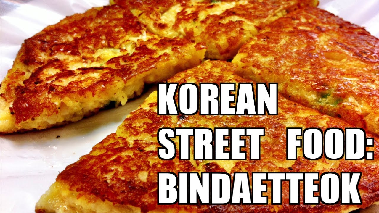 Korean Street Food: Bindaetteok - YouTube