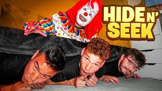 HIDE AND SEEK AGAINST CLOWN AT HAUNTED HOUSE
