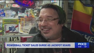 Previous lottery winner gives advice as Powerball jackpot soars