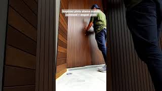 Inspirasi pintu utama rumah dengan conwood dan engsel pivot #pinturumah #rumahmodern #bangunrumah