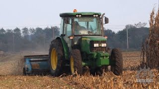 John Deere 5515 + Trincia Nobili -Trinciatura Stocchi Mais