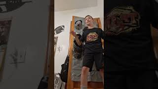 Floating Arm Trick (FT Kingallen46)
