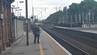 Deltic D9009 Alycidon speeds through Finsbury Park 16/6/18