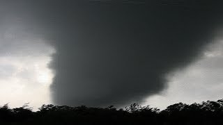 ROAR of Huge Tornado - \