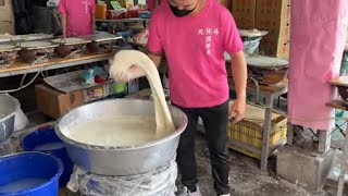 Amazing Skills Making Spring Roll Wrappers, Pork Spring Rolls - Taiwanese Street Food