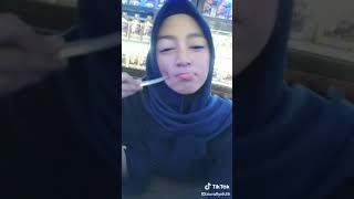 tiktok - sumpah nih cewek diapa sih cantik ampe ketulang tulang