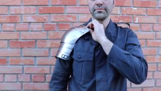 Spaulders Alex