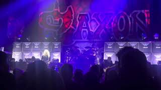 Saxon @ Leeds direct arena