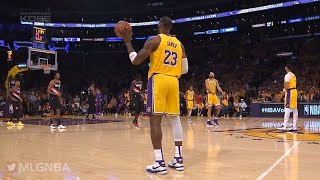 Lakers opened the game doing a 24-second clock violation in honor of Kobe Bryant