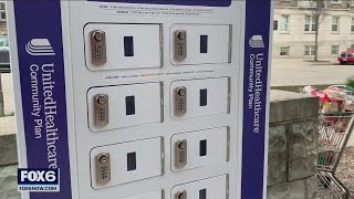 UnitedHealthcare sets up cellphone charging stations for homeless | FOX6 News Milwaukee
