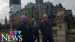 Man caught on video accosting NDP Leader Singh on Parliament