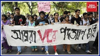 Jadavpur University Students Protest, Hold VC Captive