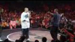 Red Bull -Batalla de gallos 2006- Celedonio vs King-O