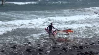 Уверенный заход в воду...