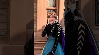 Disneyland Princess Anna, Elsa Frozen Let It Go ❄️ #shorts #viral #trending #disneyland