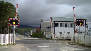 Spoorwegovergang Kingussie (UK) // Railroad crossing // Level crossing