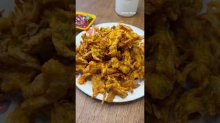 Crispy Kanda bhaji recipe | Onion pakora recipe | क्रिस्पी कांदा भजी रेसिपी