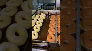How FRESH GLAZED DONUTS ARE MADE. At Carls Donuts in Las Vegas