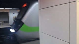 4021次花蓮發車經由北迴線開往樹林的銀綠色微笑號EMU900型十輛一編組EMU939區間快車