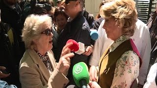 Bronca de Esperanza Aguirre con una profesora jubilada