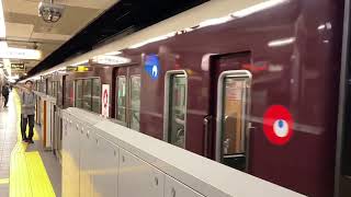 阪急京都線1300系1313F（万博ミャクミャク）ラッピング車普通高槻市行き発車シーン