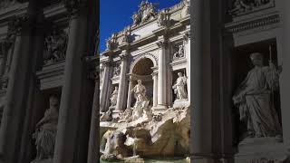 Trevi fountain in Rome, Italy 🇮🇹