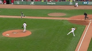 OAK@BOS: Middlebrooks makes a nice barehanded play