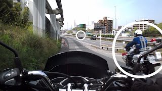 PCX（KF30）・白バイさん！凄い加速！～トラックさんを捕まえる瞬間！（そこへ停めると後続車と追突の可能性も）