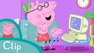 Daddy Pig Fixes The Computer 🖥️ | Peppa Pig Official Clip